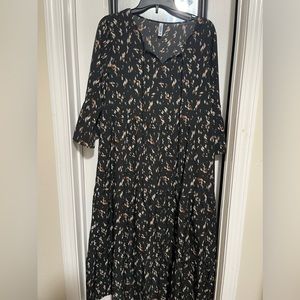 Womens tiered maxi dress